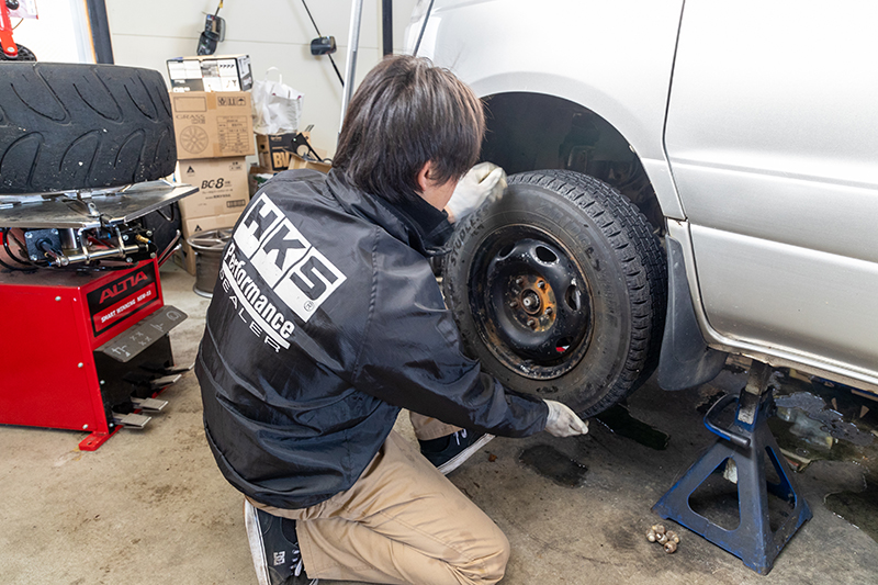 車愛溢れるお店とスタッフ